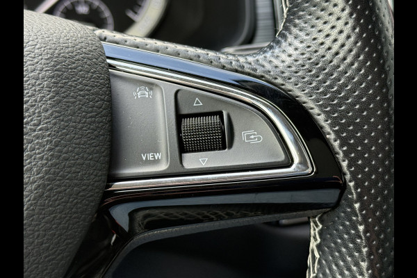 Škoda Kodiaq BWJ 2020 | 1.5TSI 150PK Bus Ed | PANO | SPORTSTOELEN | LEDER/STOF | CLIMA | CARPLAY | CAMERA A | NAVI