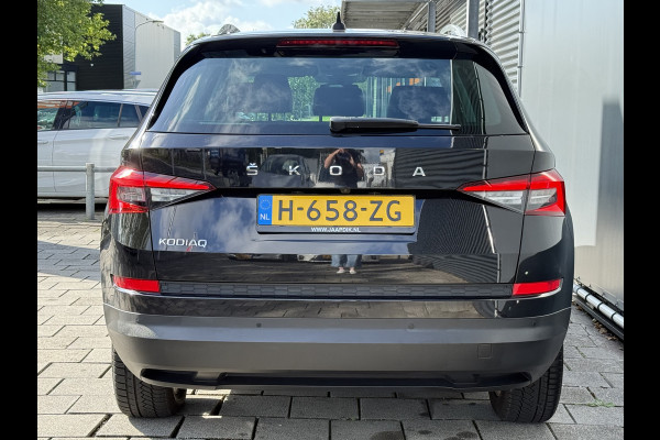 Škoda Kodiaq BWJ 2020 | 1.5TSI 150PK Bus Ed | PANO | SPORTSTOELEN | LEDER/STOF | CLIMA | CARPLAY | CAMERA A | NAVI