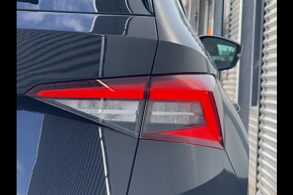 Škoda Kodiaq BWJ 2020 | 1.5TSI 150PK Bus Ed | PANO | SPORTSTOELEN | LEDER/STOF | CLIMA | CARPLAY | CAMERA A | NAVI