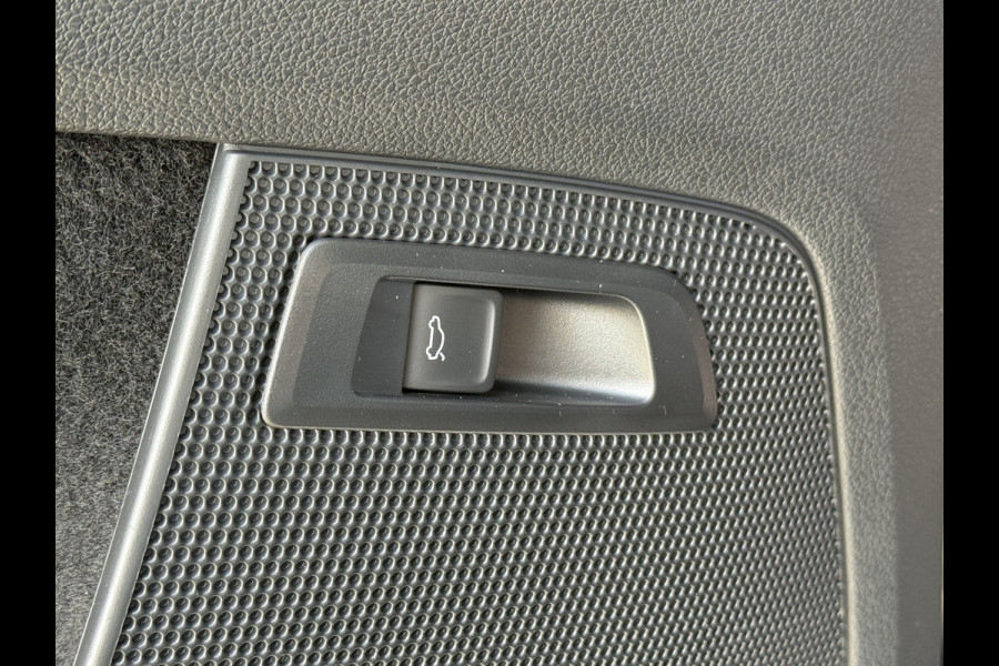 Škoda Kodiaq BWJ 2020 | 1.5TSI 150PK Bus Ed | PANO | SPORTSTOELEN | LEDER/STOF | CLIMA | CARPLAY | CAMERA A | NAVI