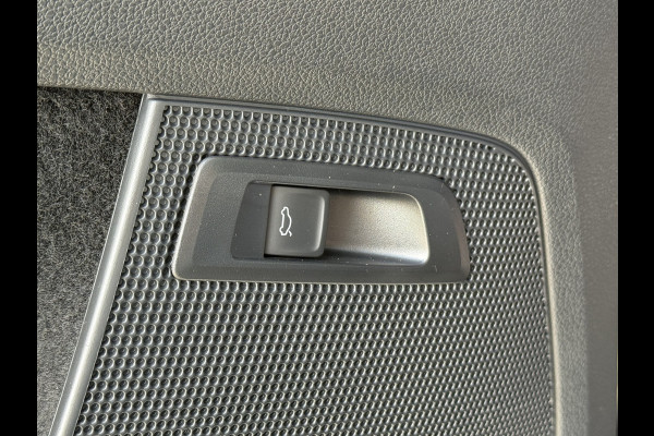 Škoda Kodiaq BWJ 2020 | 1.5TSI 150PK Bus Ed | PANO | SPORTSTOELEN | LEDER/STOF | CLIMA | CARPLAY | CAMERA A | NAVI