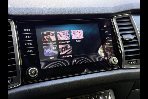 Škoda Kodiaq BWJ 2020 | 1.5TSI 150PK Bus Ed | PANO | SPORTSTOELEN | LEDER/STOF | CLIMA | CARPLAY | CAMERA A | NAVI