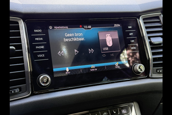 Škoda Kodiaq BWJ 2020 | 1.5TSI 150PK Bus Ed | PANO | SPORTSTOELEN | LEDER/STOF | CLIMA | CARPLAY | CAMERA A | NAVI
