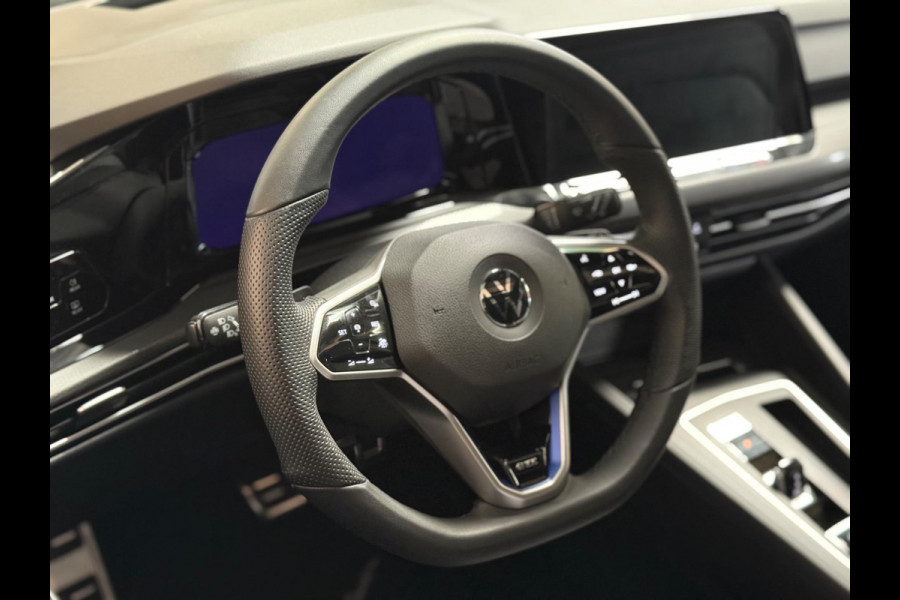 Volkswagen Golf 1.4 eHybrid GTE | Pano | IQ Light | HUD | Trekhaak | Keyless | sfeerverlichting