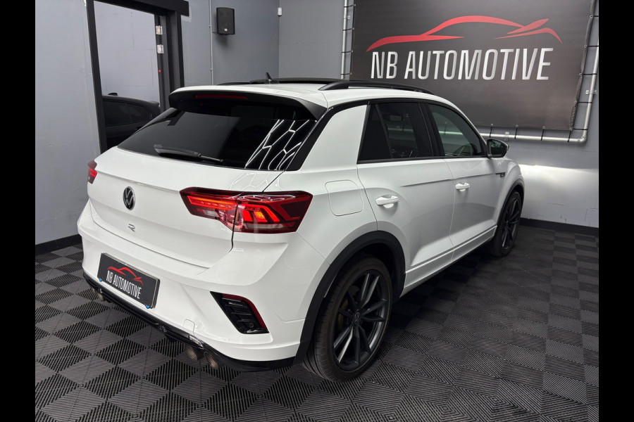 Volkswagen T-Roc 2.0 TSI 4Motion R Akra Leder Pano