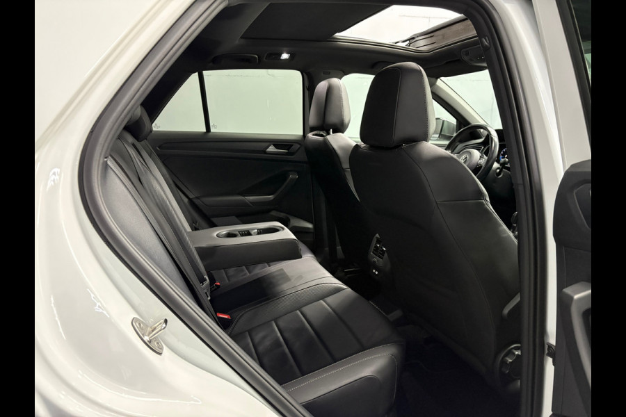 Volkswagen T-Roc 2.0 TSI 4Motion R Akra Leder Pano