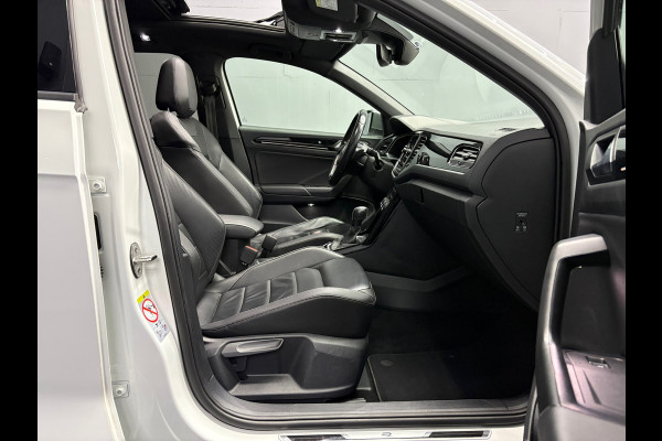 Volkswagen T-Roc 2.0 TSI 4Motion R Akra Leder Pano