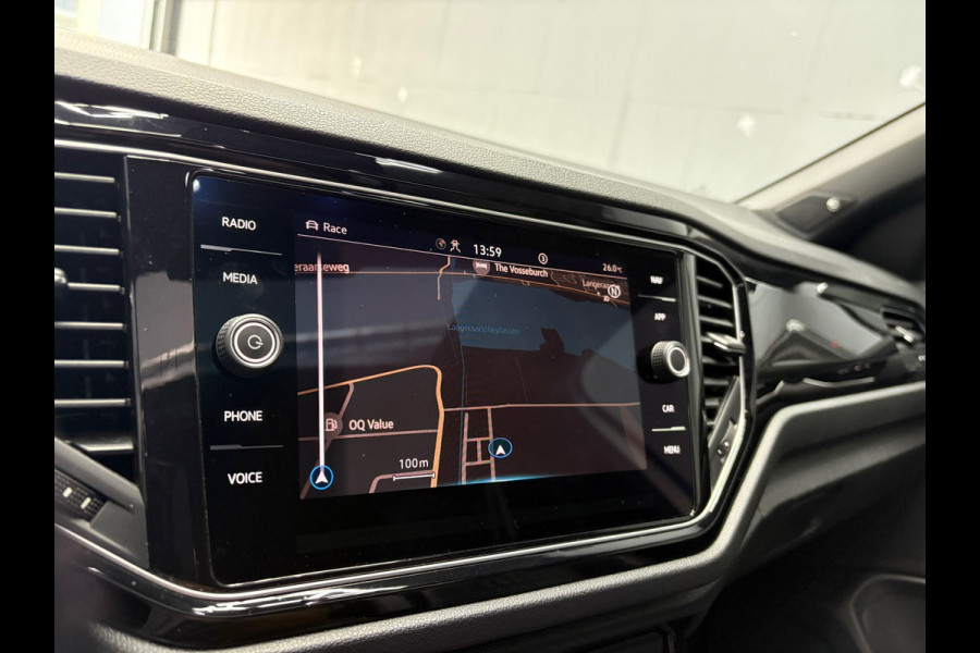Volkswagen T-Roc 2.0 TSI 4Motion R Akra Leder Pano