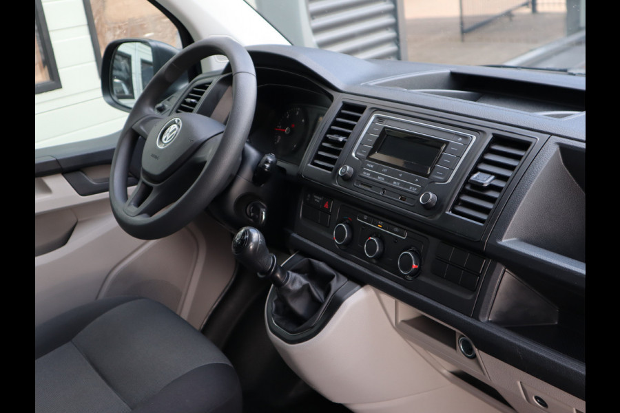 Volkswagen Transporter 2.0 TDI 85 pk Euro 6 - L1H1 - DC 6 Pers. - Airco