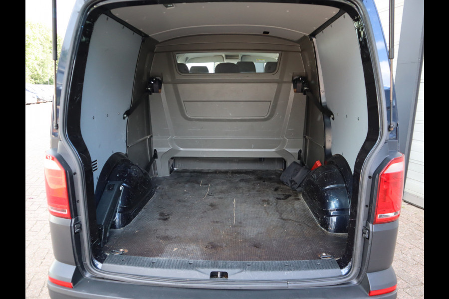 Volkswagen Transporter 2.0 TDI 85 pk Euro 6 - L1H1 - DC 6 Pers. - Airco