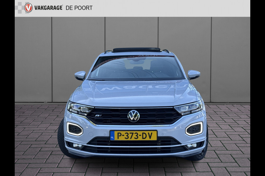 Volkswagen T-Roc 1.5 TSI Sport Business R-line | Adapt. Cruisec. | Panorama | Trekhaak | Stoeverw.