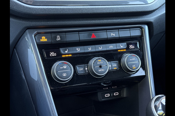 Volkswagen T-Roc 1.5 TSI Sport Business R-line | Adapt. Cruisec. | Panorama | Trekhaak | Stoeverw.