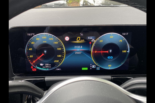 Mercedes-Benz EQA 250 Luxury Line 67 kWh VAN: 38.900,- VOOR 35.877,- UW HERFSTVOORDEEL: 3.023,- DEALER ONDERHOUDEN | AMBILIGHT | CAMERA | PANORAMADAK | RIJKLAARPRIJS INCL. 12MND BOVAG