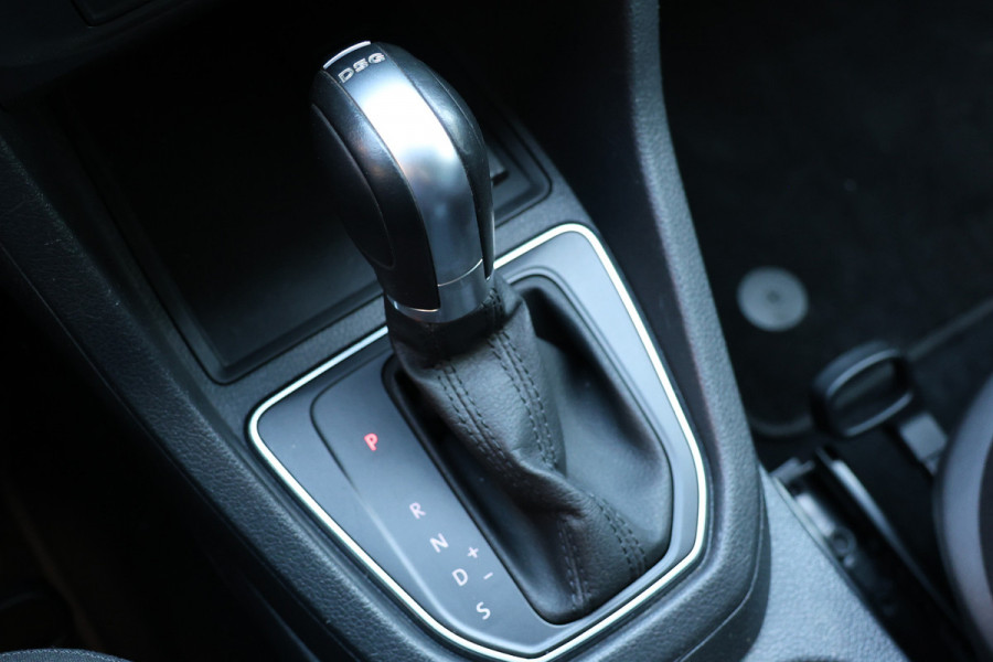 Volkswagen Caddy 1.4 TSI DSG AllTrack | Bi-Xenon | ACC | Navigatie | L+R Schuifdeur | Climatronic | Stoelverwarming | Trekhaak | MF Stuur | Automatisch inparkeren | PDC V+A | Dealer onderhouden | Nieuwe APK | Betimmering