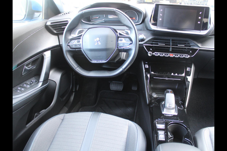 Peugeot 2008 1.2 PureTech Allure | TREKHAAK | NAVIGATIE | ACHTERUITRIJCAMERA |