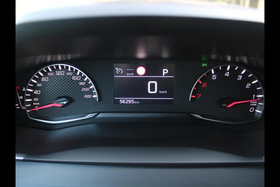 Peugeot 2008 1.2 PureTech Allure | TREKHAAK | NAVIGATIE | ACHTERUITRIJCAMERA |