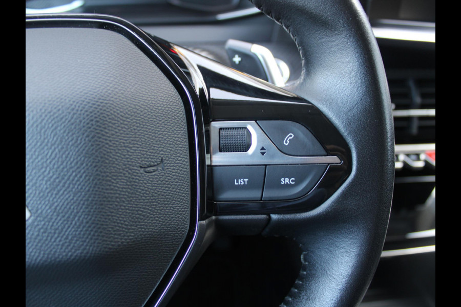 Peugeot 2008 1.2 PureTech Allure | TREKHAAK | NAVIGATIE | ACHTERUITRIJCAMERA |