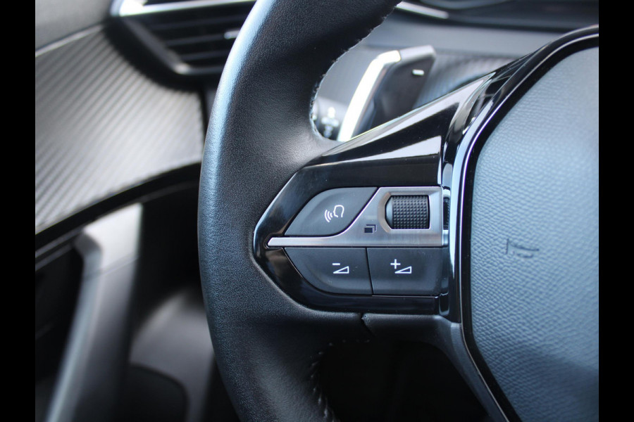Peugeot 2008 1.2 PureTech Allure | TREKHAAK | NAVIGATIE | ACHTERUITRIJCAMERA |