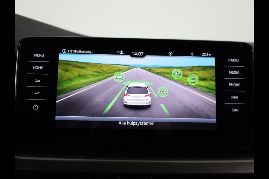 Škoda SCALA Business Edition 1.0 81 kW TSI 110 pk | Navigatie | Parkeersensoren | Cruise control | Apple Carplay/Android Auto | Stoelverwarming | LED koplampen |