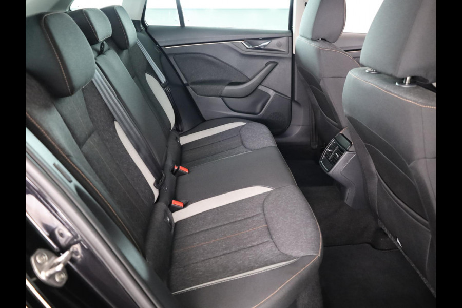 Škoda SCALA Business Edition 1.0 81 kW TSI 110 pk | Navigatie | Parkeersensoren | Cruise control | Apple Carplay/Android Auto | Stoelverwarming | LED koplampen |
