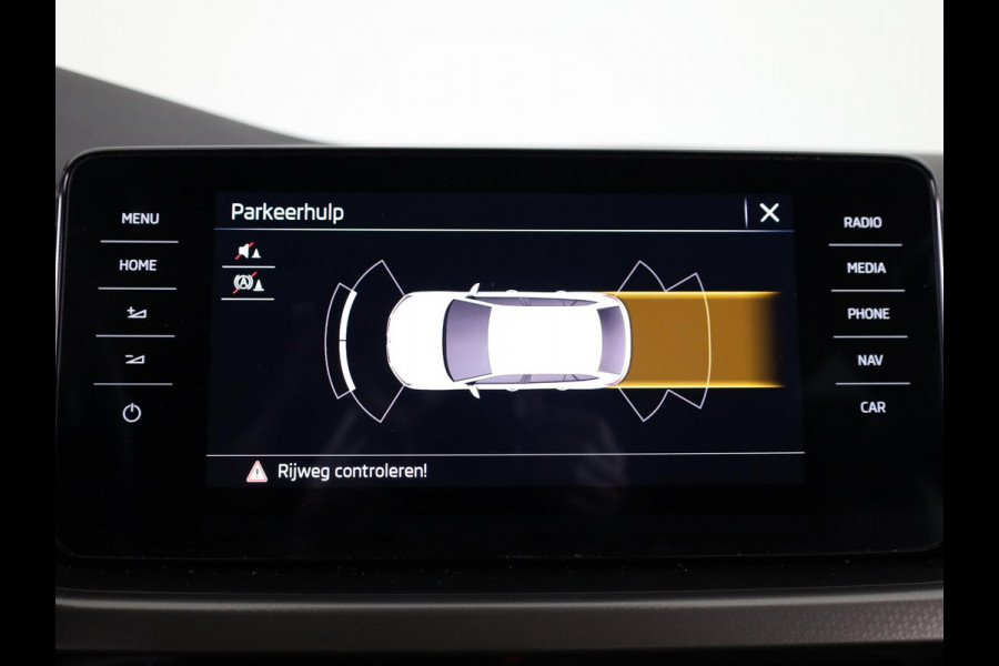 Škoda SCALA Business Edition 1.0 81 kW TSI 110 pk | Navigatie | Parkeersensoren | Cruise control | Apple Carplay/Android Auto | Stoelverwarming | LED koplampen |