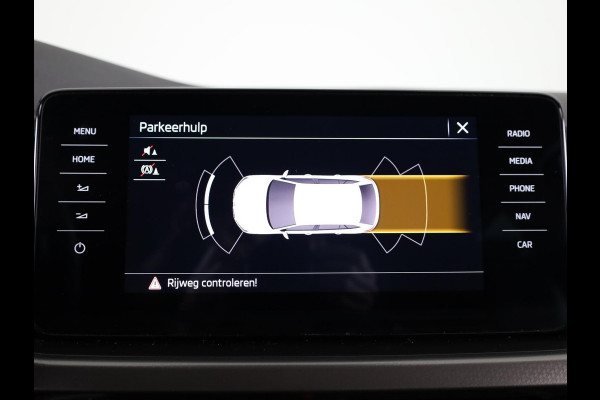 Škoda SCALA Business Edition 1.0 81 kW TSI 110 pk | Navigatie | Parkeersensoren | Cruise control | Apple Carplay/Android Auto | Stoelverwarming | LED koplampen |