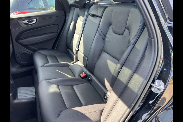 Volvo XC60 2.0 T8 Plug-in hybrid AWD Inscription 455pk | Parking Pack | Stoelverwarming | 2.250kg Trekgewicht