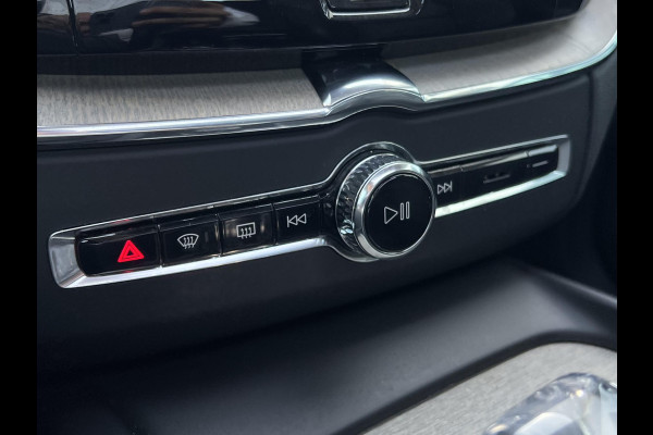 Volvo XC60 2.0 T8 Plug-in hybrid AWD Inscription 455pk | Parking Pack | Stoelverwarming | 2.250kg Trekgewicht