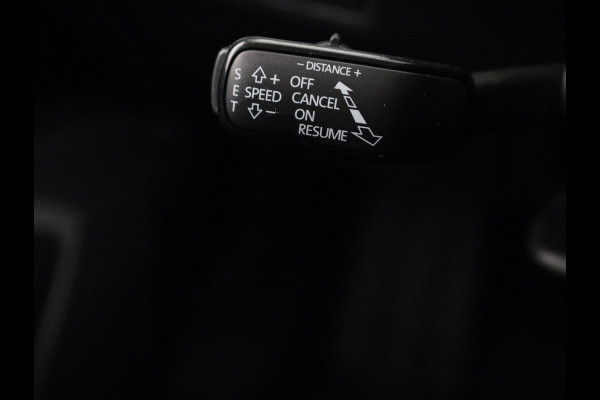 Škoda Elroq 85 Business Edition Tour 286 pk | Business Upgrade Pakket - CLEVER | 20 inch lichtmetalen velgen | Trekhaak wegklapbaar | Adaptive Cruise Control | Dode hoeksensor | Bagage scheidingsnet Škoda Elroq 85 Business Edition Tour 286 pk | Business Upgrade Pakket - CLEVER | 20 inch lichtmetalen velgen | Trekhaak wegklapbaar | Adaptive Cruise Control | Dode hoeksensor | Bagage scheidingsnet