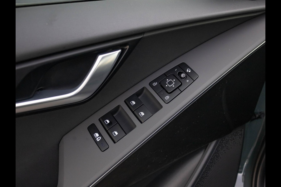 Kia Niro EV Air 64.8 kWh | Uit voorraad leverbaar l Navi l PDC l Camera