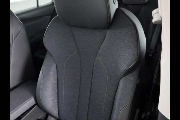 Škoda Elroq 85 Business Edition Tour 286 pk | Business Upgrade Pakket - CLEVER | 20 inch lichtmetalen velgen | Adaptive Cruise Control | Dode hoeksensor | Bagage scheidingsnet