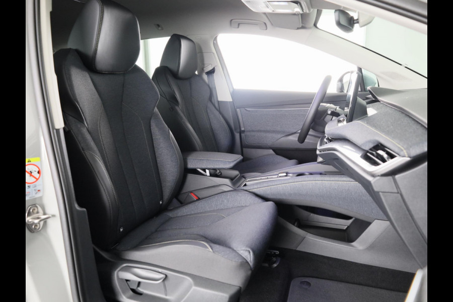 Škoda Elroq 85 Business Edition Tour 286 pk | Business Upgrade Pakket - CLEVER | 20 inch lichtmetalen velgen | Adaptive Cruise Control | Dode hoeksensor | Bagage scheidingsnet