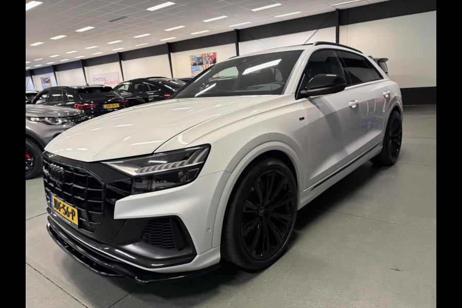 Audi Q8 55 TFSI e SQ8 PACK 23'' BLACK-LINE RS-LEDER/PANO/N-ZICHT/H-UP/B&O/AIRCO-STOEL/SFEERVERLICHTING///