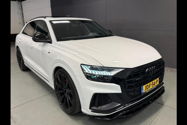 Audi Q8 55 TFSI e SQ8 PACK 23'' BLACK-LINE RS-LEDER/PANO/N-ZICHT/H-UP/B&O/AIRCO-STOEL/SFEERVERLICHTING///