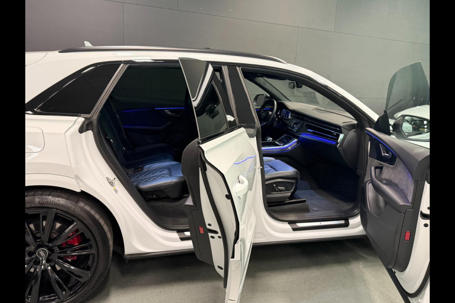Audi Q8 55 TFSI e SQ8 PACK 23'' BLACK-LINE RS-LEDER/PANO/N-ZICHT/H-UP/B&O/AIRCO-STOEL/SFEERVERLICHTING///