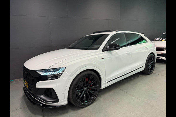 Audi Q8 55 TFSI e SQ8 PACK 23'' BLACK-LINE RS-LEDER/PANO/N-ZICHT/H-UP/B&O/AIRCO-STOEL/SFEERVERLICHTING///
