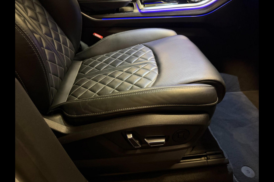 Audi Q8 55 TFSI e SQ8 PACK 23'' BLACK-LINE RS-LEDER/PANO/N-ZICHT/H-UP/B&O/AIRCO-STOEL/SFEERVERLICHTING///