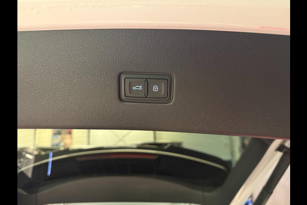 Audi Q8 55 TFSI e SQ8 PACK 23'' BLACK-LINE RS-LEDER/PANO/N-ZICHT/H-UP/B&O/AIRCO-STOEL/SFEERVERLICHTING///