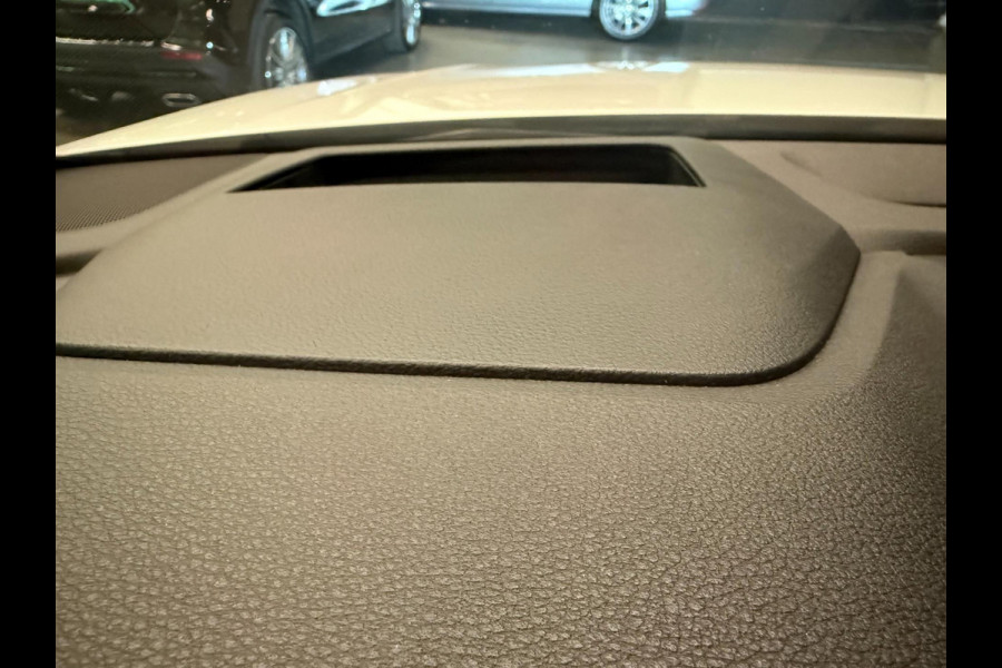 Audi Q8 55 TFSI e SQ8 PACK 23'' BLACK-LINE RS-LEDER/PANO/N-ZICHT/H-UP/B&O/AIRCO-STOEL/SFEERVERLICHTING///