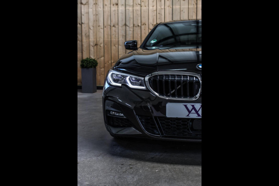 BMW 3-serie 330e M-Sport *Schuifdak*H/K*Individual*Comforttoegang*
