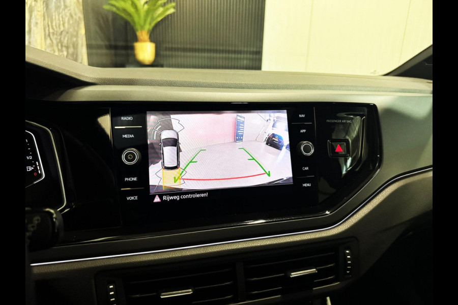 Volkswagen Polo 1.0 TSI DSG 3x R-Line|PANO|BLIND SPOT|VIRTUAL|SFEER