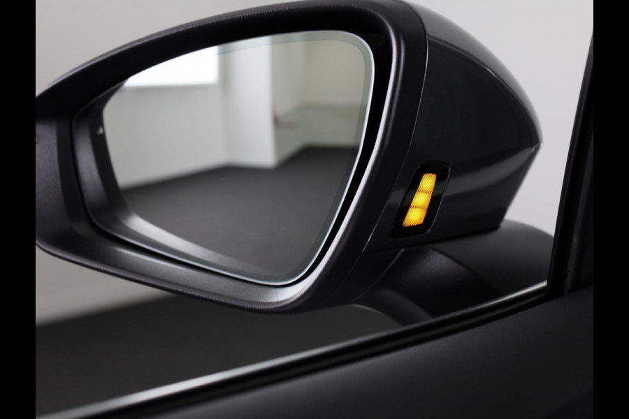 Škoda Elroq 85 Business Edition Tour 286 pk | Business Upgrade Pakket - CLEVER | Bagage scheidingsnet Škoda Elroq 85 Business Edition Tour 286 pk | Business Upgrade Pakket - CLEVER | Bagage scheidingsnet