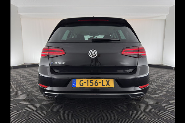 Volkswagen e-Golf E-DITION (INCL-BTW) Aut.*HEAT-PUMP | LUXURY-LEATHER | FULL-LED | DIGI-COCKPIT | NAVI-FULLMAP | HEATED-SPORTSEATS | CAMERA | DAB+ | AMBIENT-LIGHT | PRIVACY-GLASS | CCS-FASTLOADER | 16''ALU*