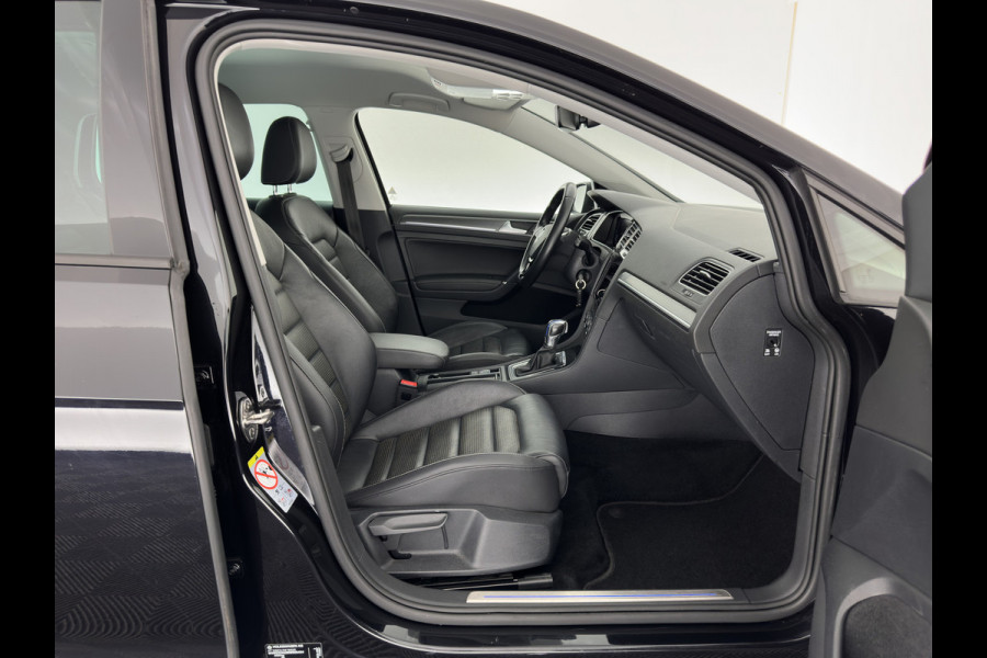 Volkswagen e-Golf E-DITION (INCL-BTW) Aut.*HEAT-PUMP | LUXURY-LEATHER | FULL-LED | DIGI-COCKPIT | NAVI-FULLMAP | HEATED-SPORTSEATS | CAMERA | DAB+ | AMBIENT-LIGHT | PRIVACY-GLASS | CCS-FASTLOADER | 16''ALU*