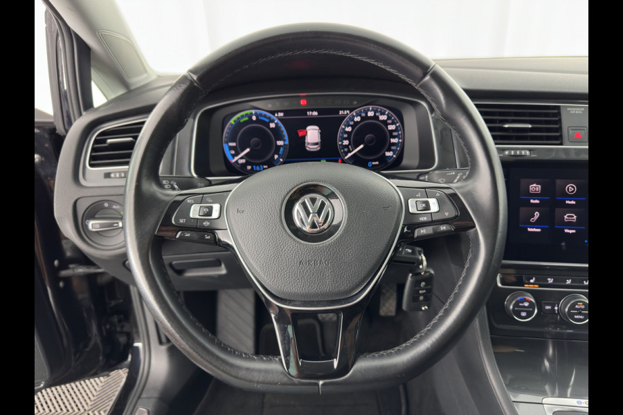 Volkswagen e-Golf E-DITION (INCL-BTW) Aut.*HEAT-PUMP | LUXURY-LEATHER | FULL-LED | DIGI-COCKPIT | NAVI-FULLMAP | HEATED-SPORTSEATS | CAMERA | DAB+ | AMBIENT-LIGHT | PRIVACY-GLASS | CCS-FASTLOADER | 16''ALU*