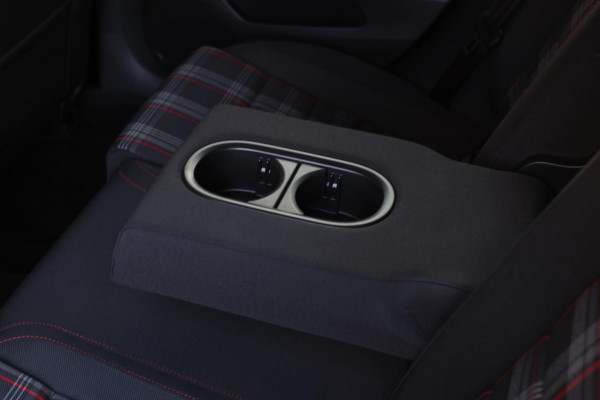 Volkswagen Golf 2.0 TSI GTI Performance *Pano*DCC*Dynaudio*Camera*Standkachel*