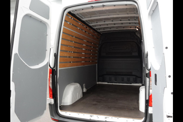 Mercedes-Benz Sprinter 211 CDI L2H2 Aut-9 FWD Airco Cruise Control Navi MBUX Camera PDC VA