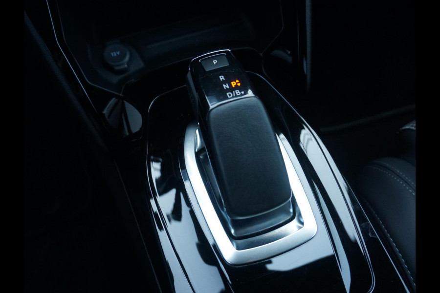 Peugeot e-2008 EV GT 50 kWh Winterpakket