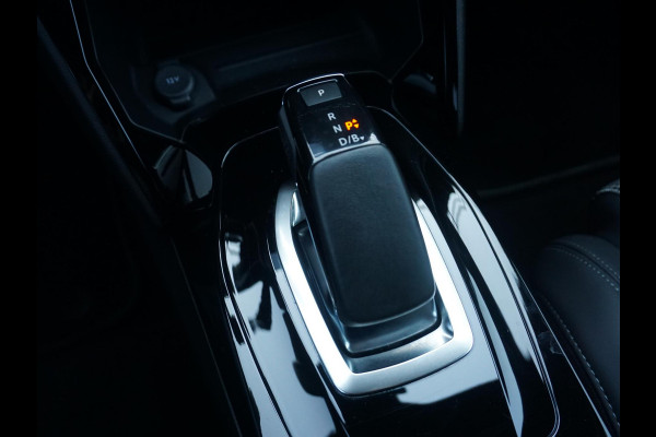 Peugeot e-2008 EV GT 50 kWh Winterpakket