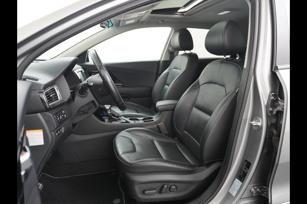 Kia Niro AUT-6 PHEV Plug In Hybride! Leer+Elektr.+Verwarmd+Gekoeld/Geventileerd! Schuifdak Navi Apple Android Carplay AutoPilot Stuurbekr Chroompack Priv.Glass Stuurverwarmd Licht+Regensensor €37.000 nieuw!